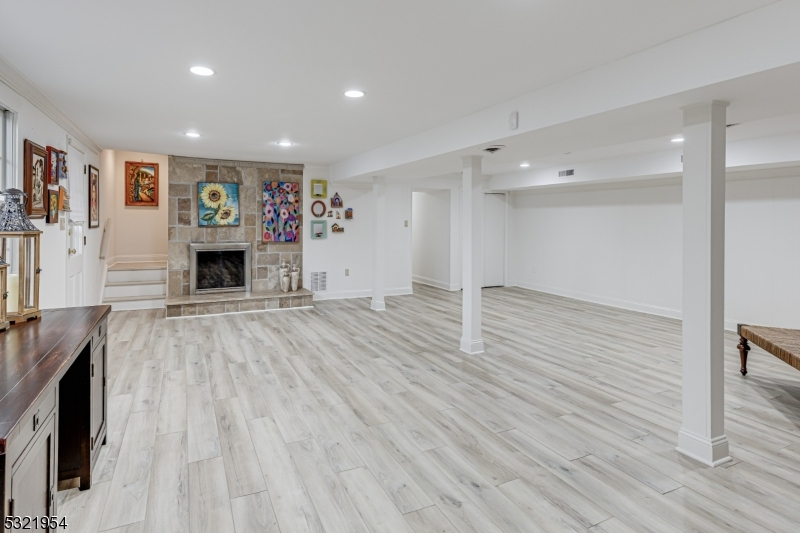 INDIAN FOREST - Residential