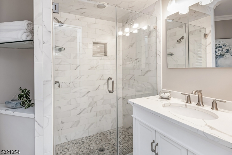 INDIAN FOREST - Residential