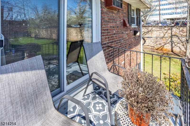 PARSONS VILLAGE - Residential Lease