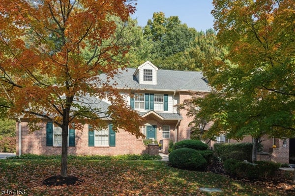 55 PIPPINS WAY, MORRISTOWN, NJ 07960 - Image 68b9e7e9953bbf64cd28fd0c269ea041/527512671