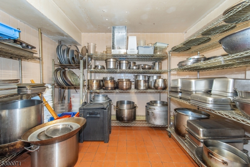 Towaco - Commercial Sale