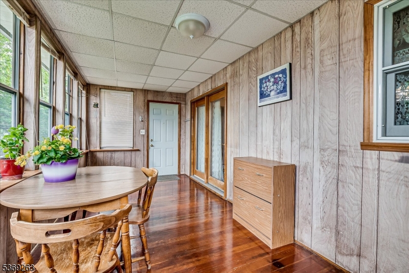 Woodbridge Twp., New Jersey 08863, United States, 4 Bedrooms Bedrooms, ,2 BathroomsBathrooms,Residential,Active,164387