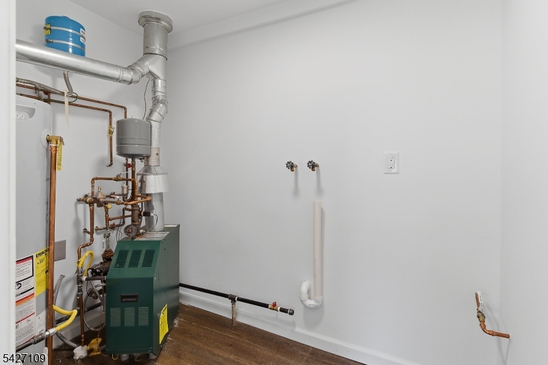 Cedar Glen West - Residential
