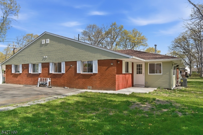 Cedar Glen West - Residential