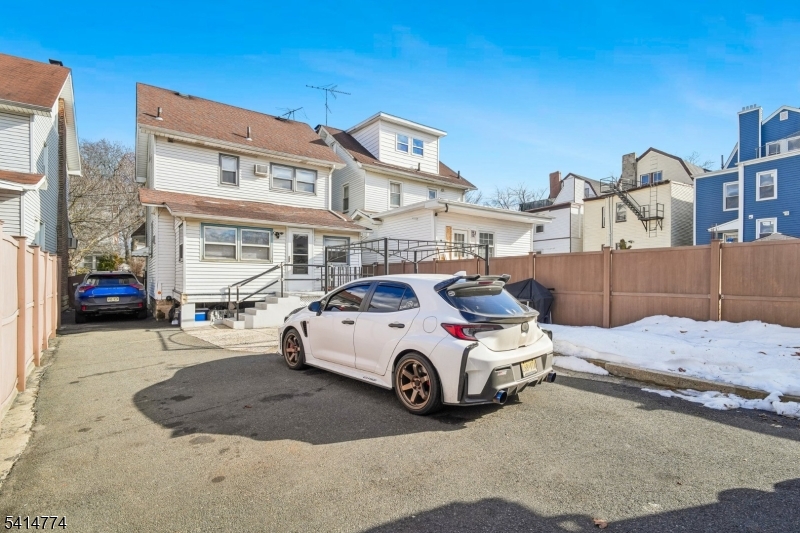 Upper Roseville - Residential