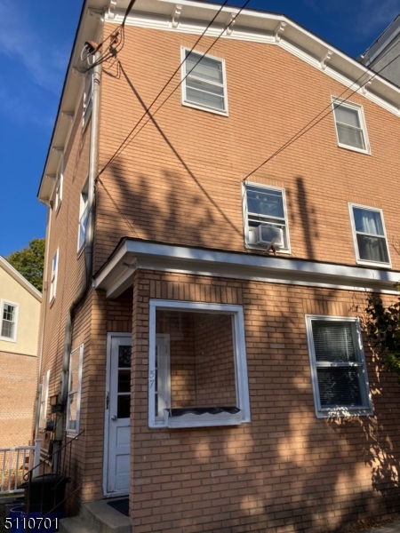 In town - Residential Lease