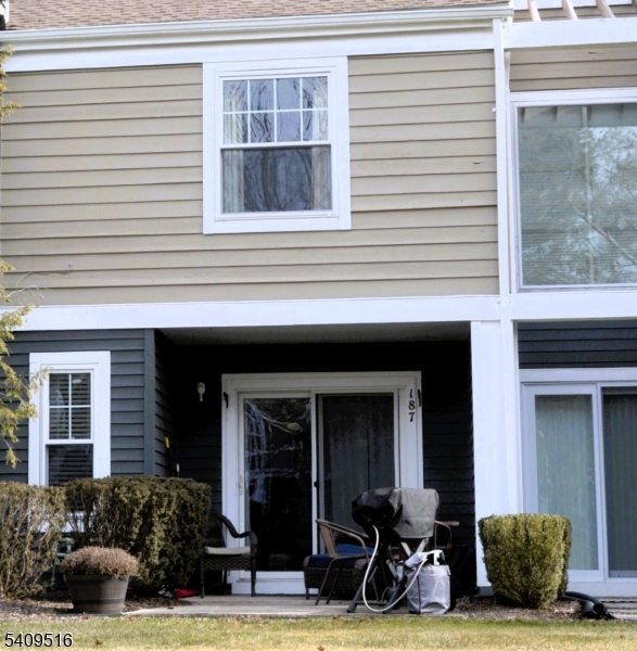 Crossroads - Residential Lease