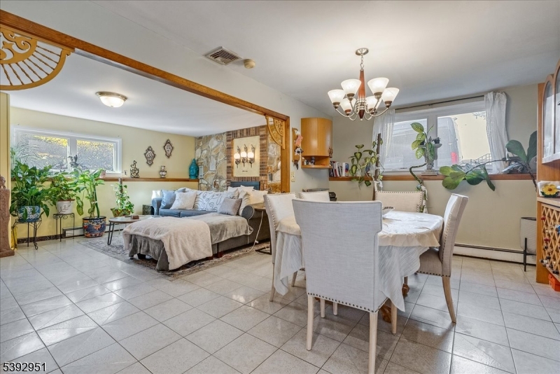 Toms Lake - Residential