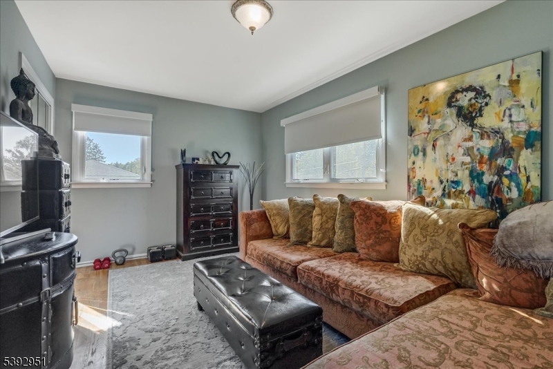 Toms Lake - Residential