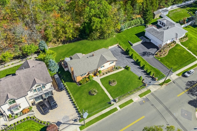 Toms Lake - Residential