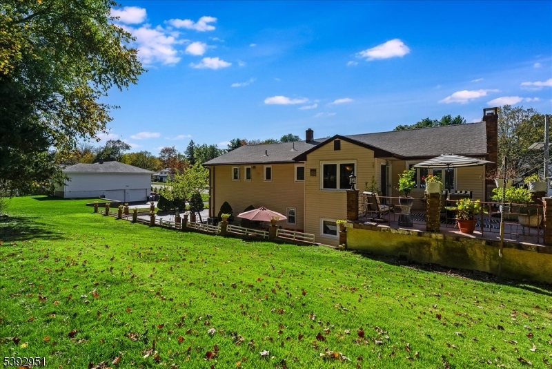 Toms Lake - Residential