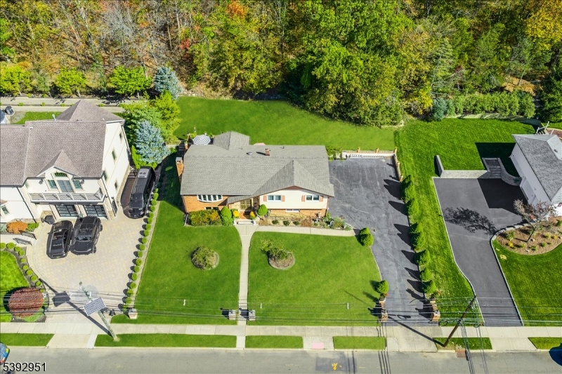 Toms Lake - Residential