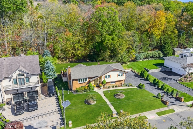 Toms Lake - Residential