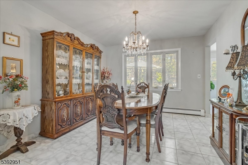 Toms Lake - Residential