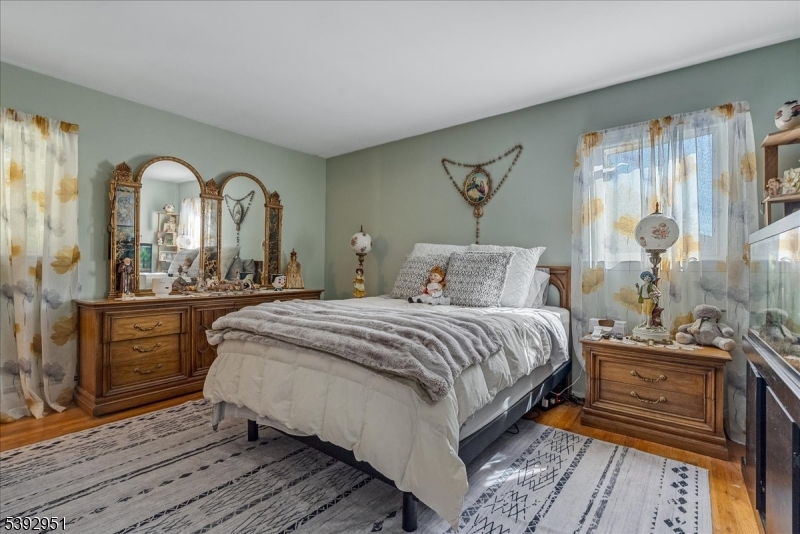 Toms Lake - Residential