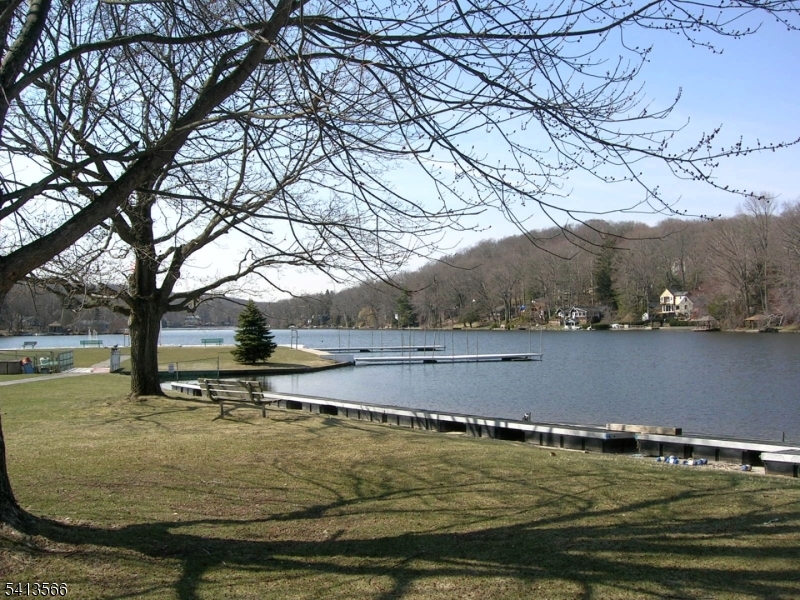 Cupsaw Lake - Residential