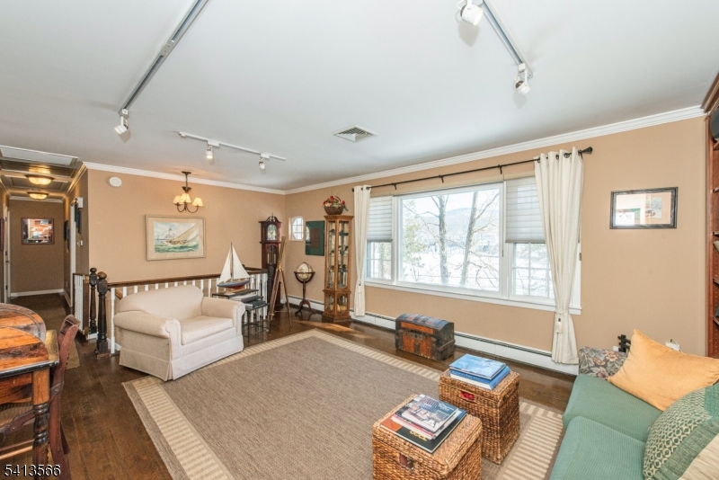 Cupsaw Lake - Residential