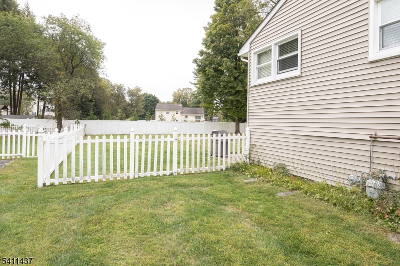 SUCCASUNNA - Residential