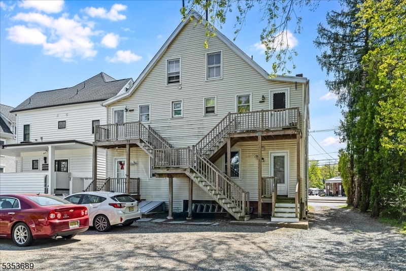 125 Washington St