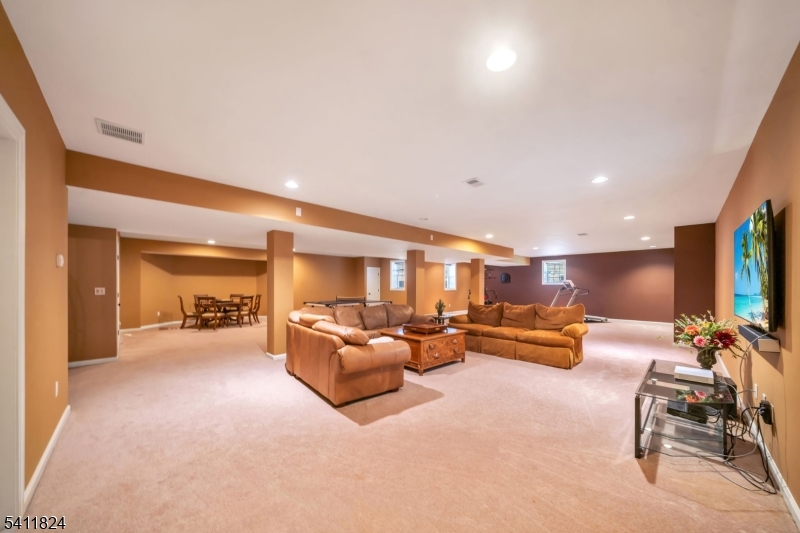 Estates at Hilltop - Residential