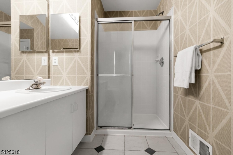 Hamilton Woods - Residential