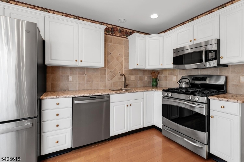 Hamilton Woods - Residential