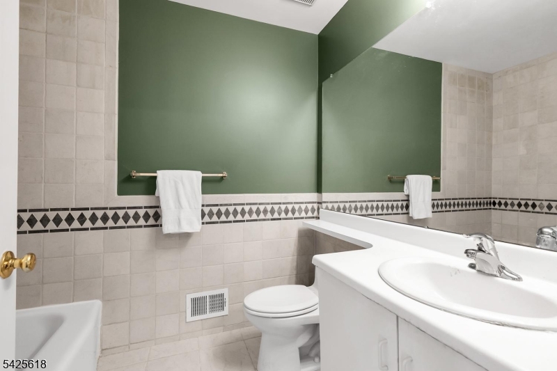 Hamilton Woods - Residential