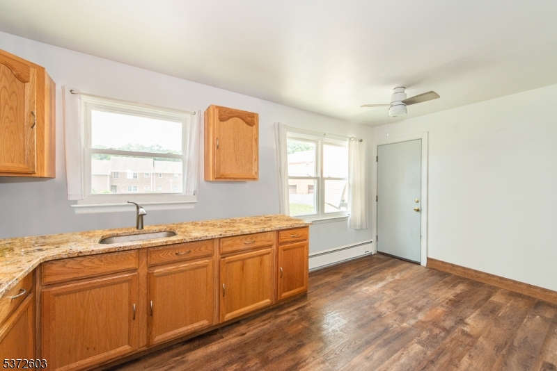 Mountainview Manor - Residential