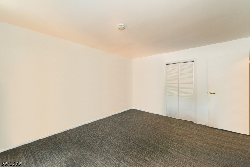 Mountainview Manor - Residential