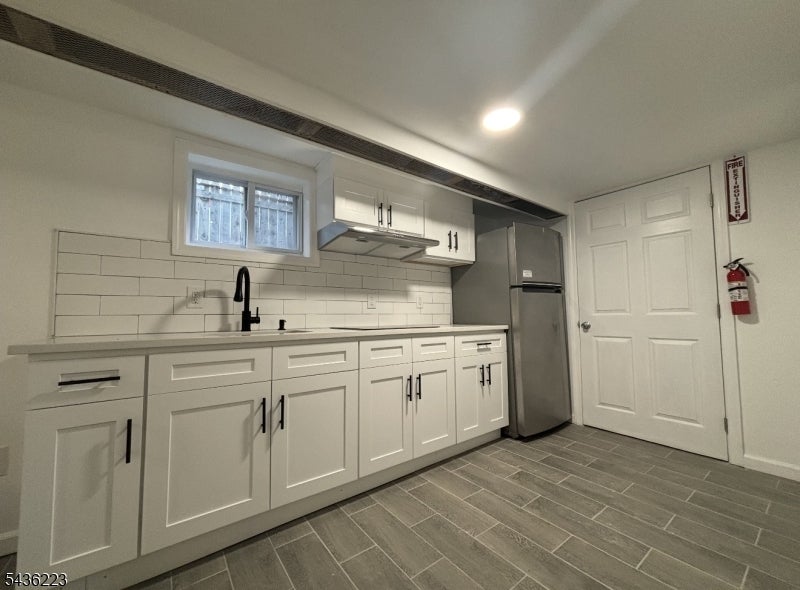 Photo 1 of 8 — 656 E 24Th St, Paterson City, NJ 07504