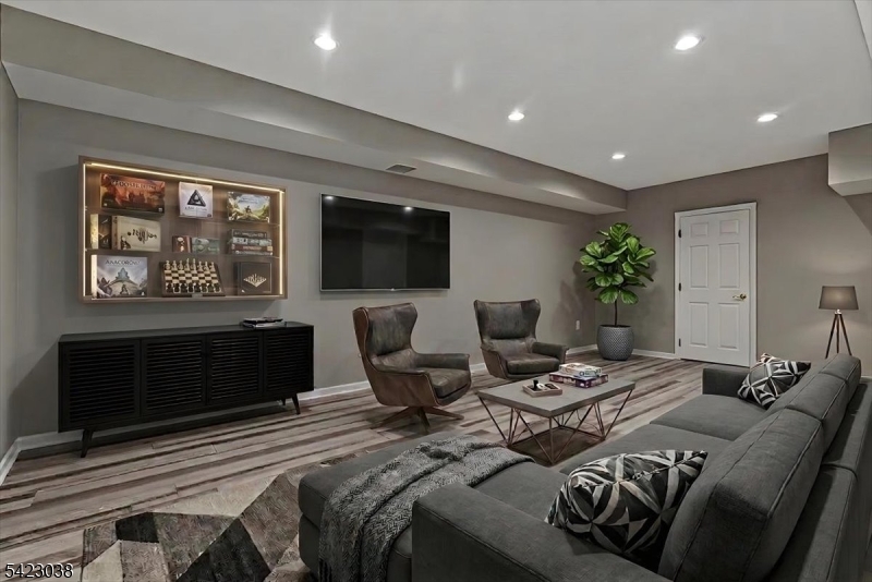 Moore Estates - Residential