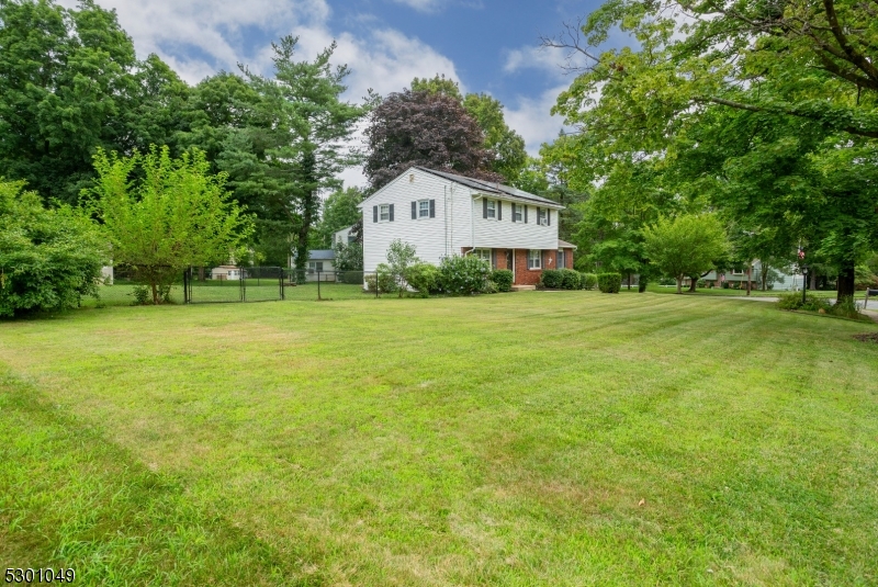 Pine Ridge - Residential