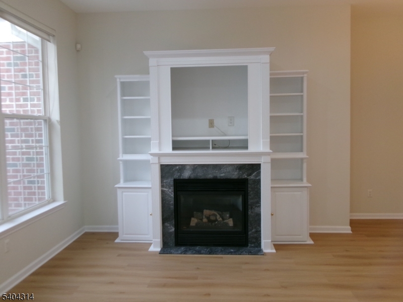 Four Seasons - Residential