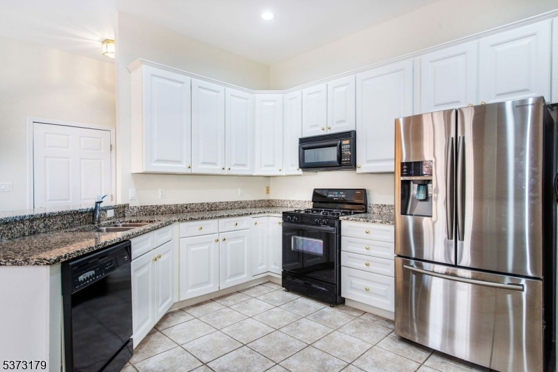 Four Seasons - Residential