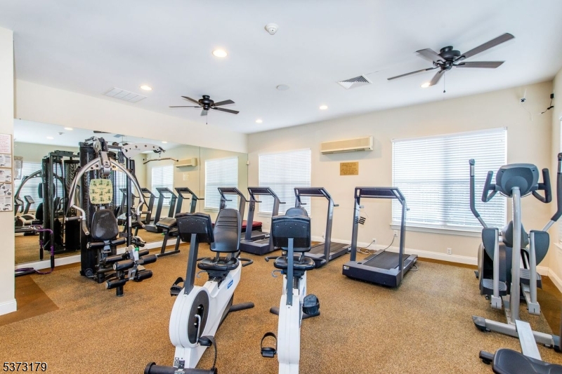 Four Seasons - Residential