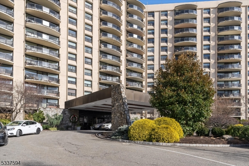 The Claridge House - Residential