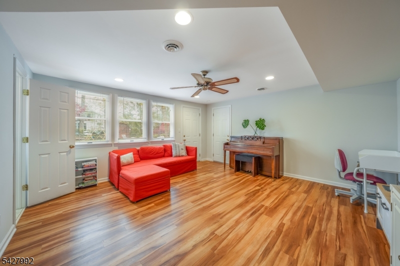 Oakwood Park - Residential