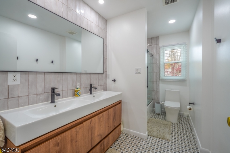 Oakwood Park - Residential