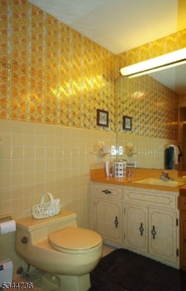 Llewelyn Park - Residential Lease