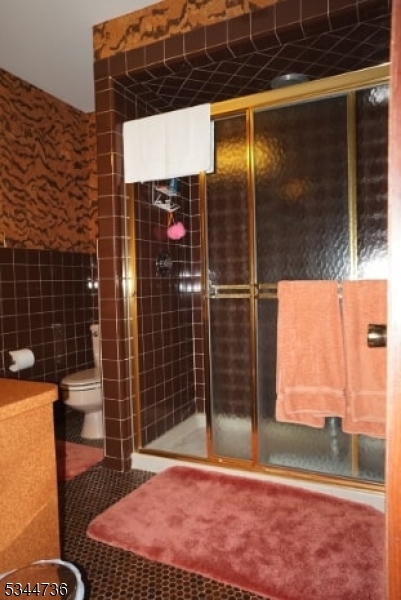 Llewelyn Park - Residential Lease