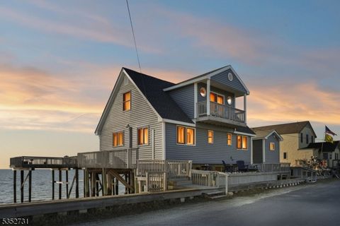 MLS: 3959695