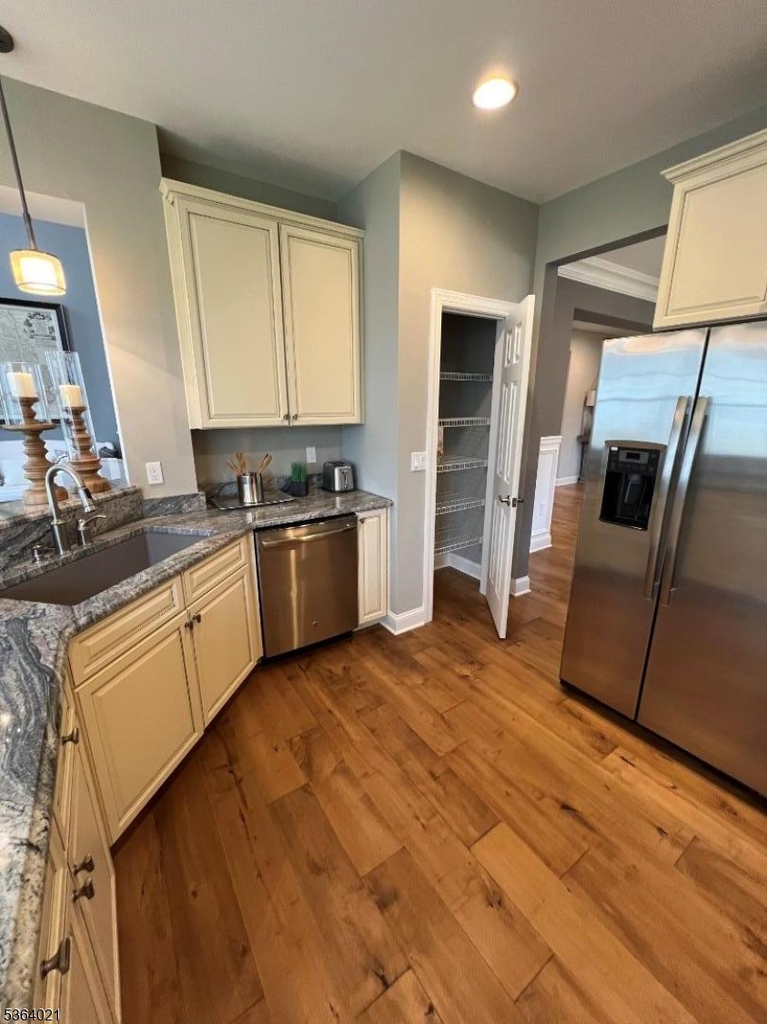 Gateway at Royce Brook - Residential