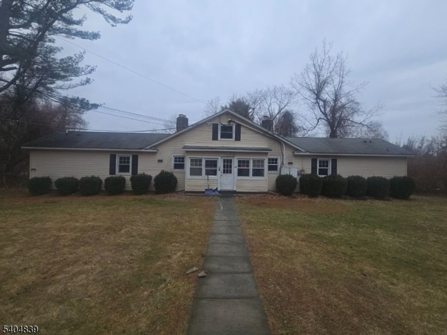 Quiet, Clean and Newly renovated 1 bedroom, 1 bathroom unit in a Multi Family lakefront home, with lake access from the property. Common washer and dryer, lawn maintenance, trash removal and water provided as part of rent.  Rental is professionally managed by local management company.