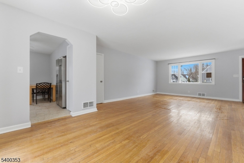 SUNNYSIDE - Residential