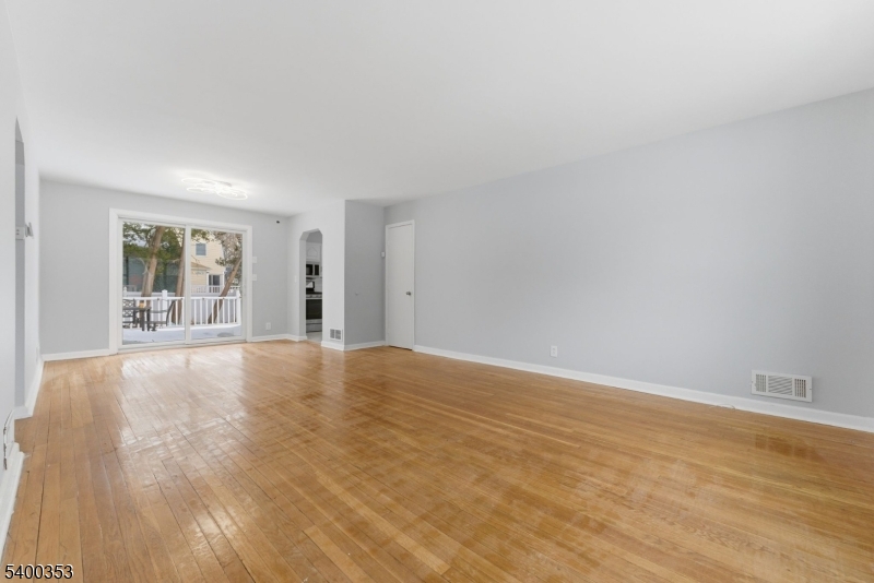 SUNNYSIDE - Residential