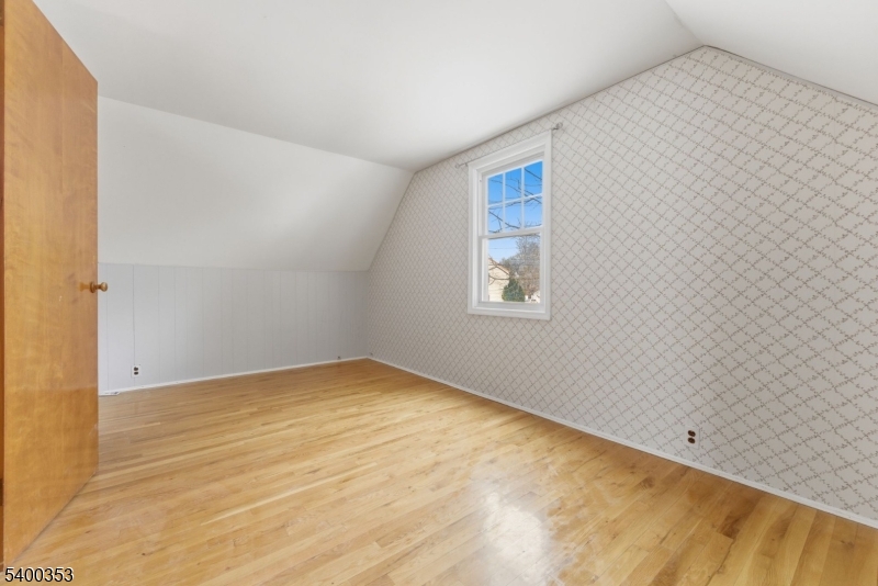 SUNNYSIDE - Residential