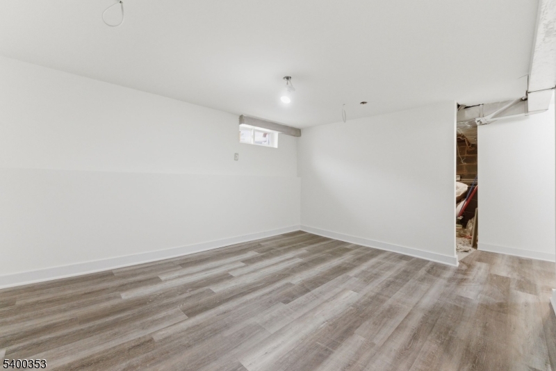 SUNNYSIDE - Residential