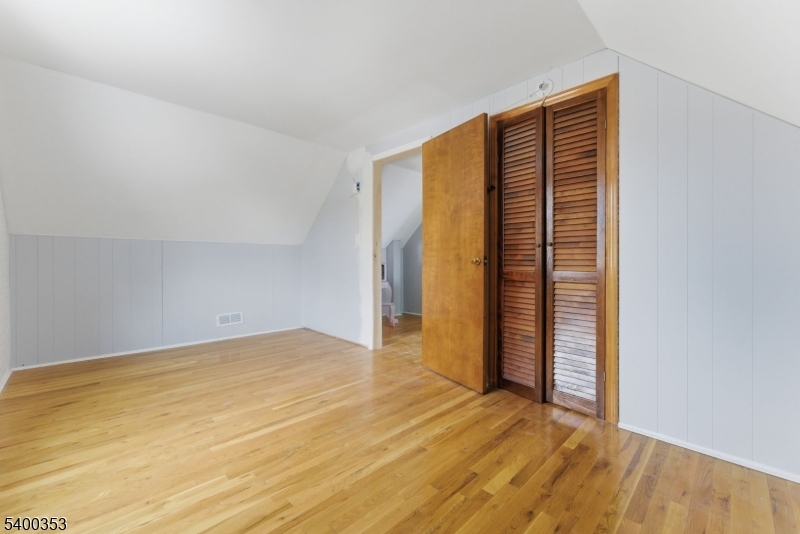 SUNNYSIDE - Residential