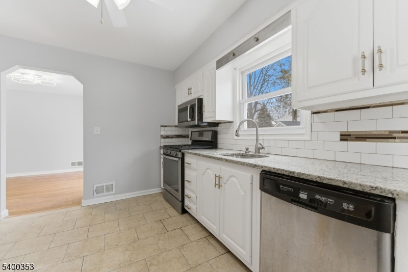 SUNNYSIDE - Residential