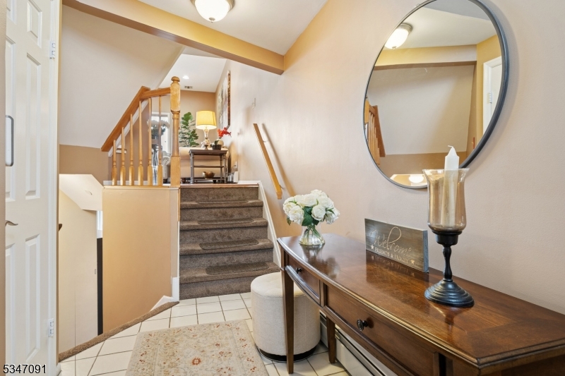 49 Hickory Hill Ct